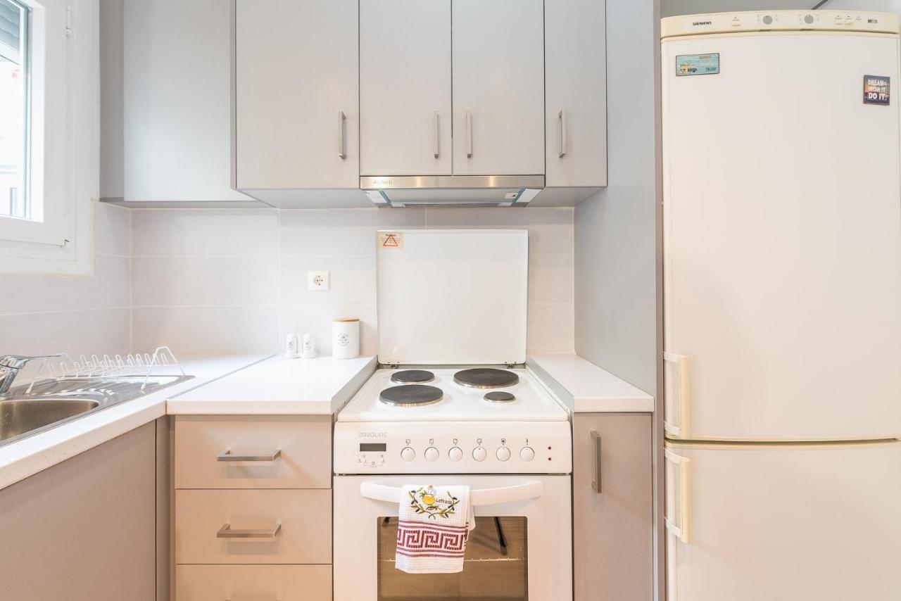 Apartamento Sweet And Central Apt For 2 Atenas Exterior foto