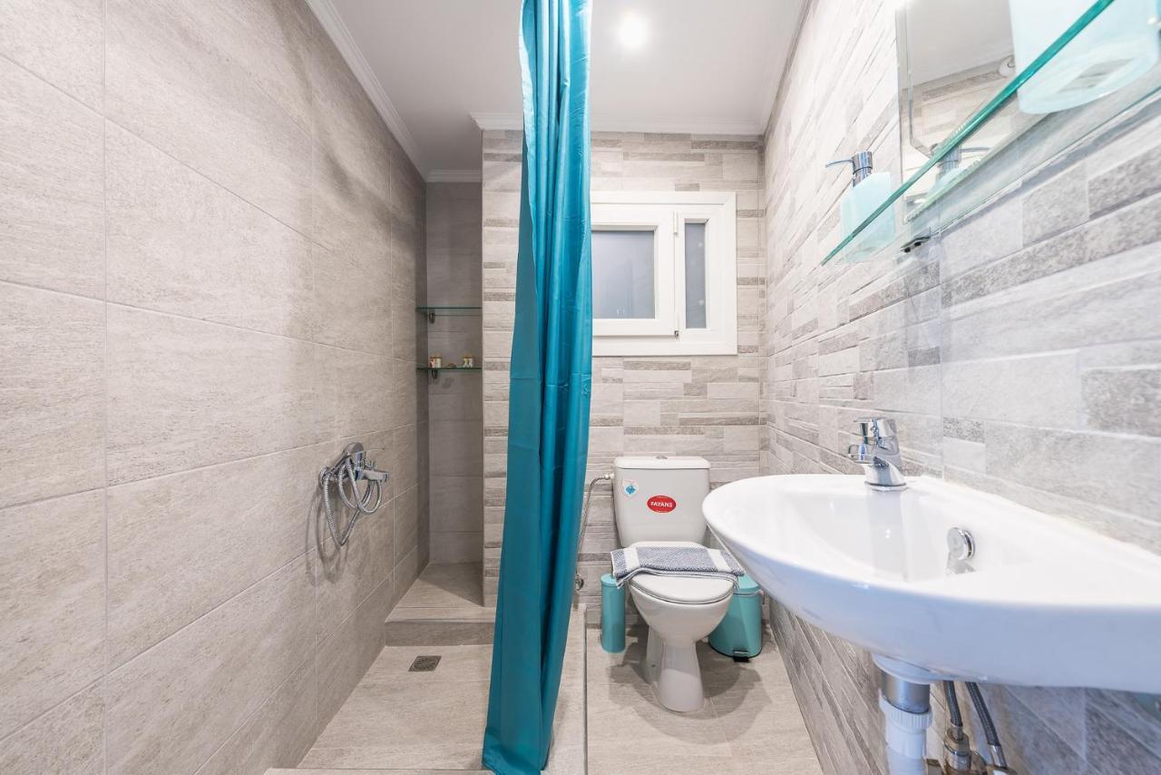 Apartamento Sweet And Central Apt For 2 Atenas Exterior foto