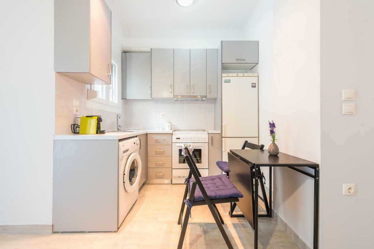 Apartamento Sweet And Central Apt For 2 Atenas Exterior foto